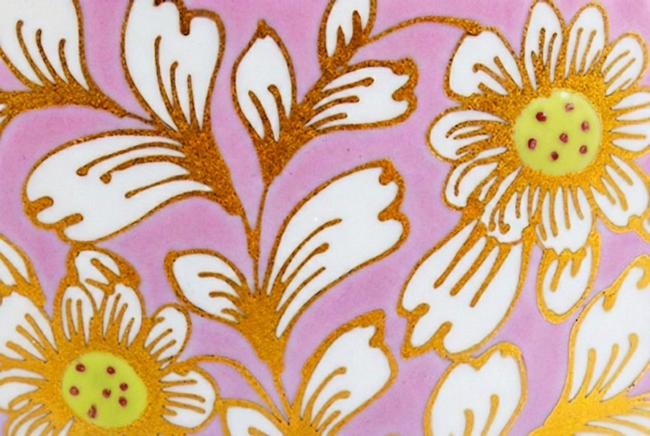 CK009 ChaKri inside Green on Pink pattern by handcrafted 18K gold Bencharong luxury memorial art urns by UniqueUrn