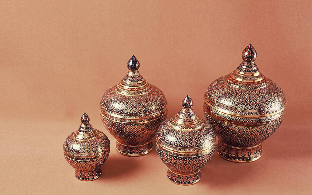 Handcrafted Art Pet Urns for Ashes - Unique Bencharong Design