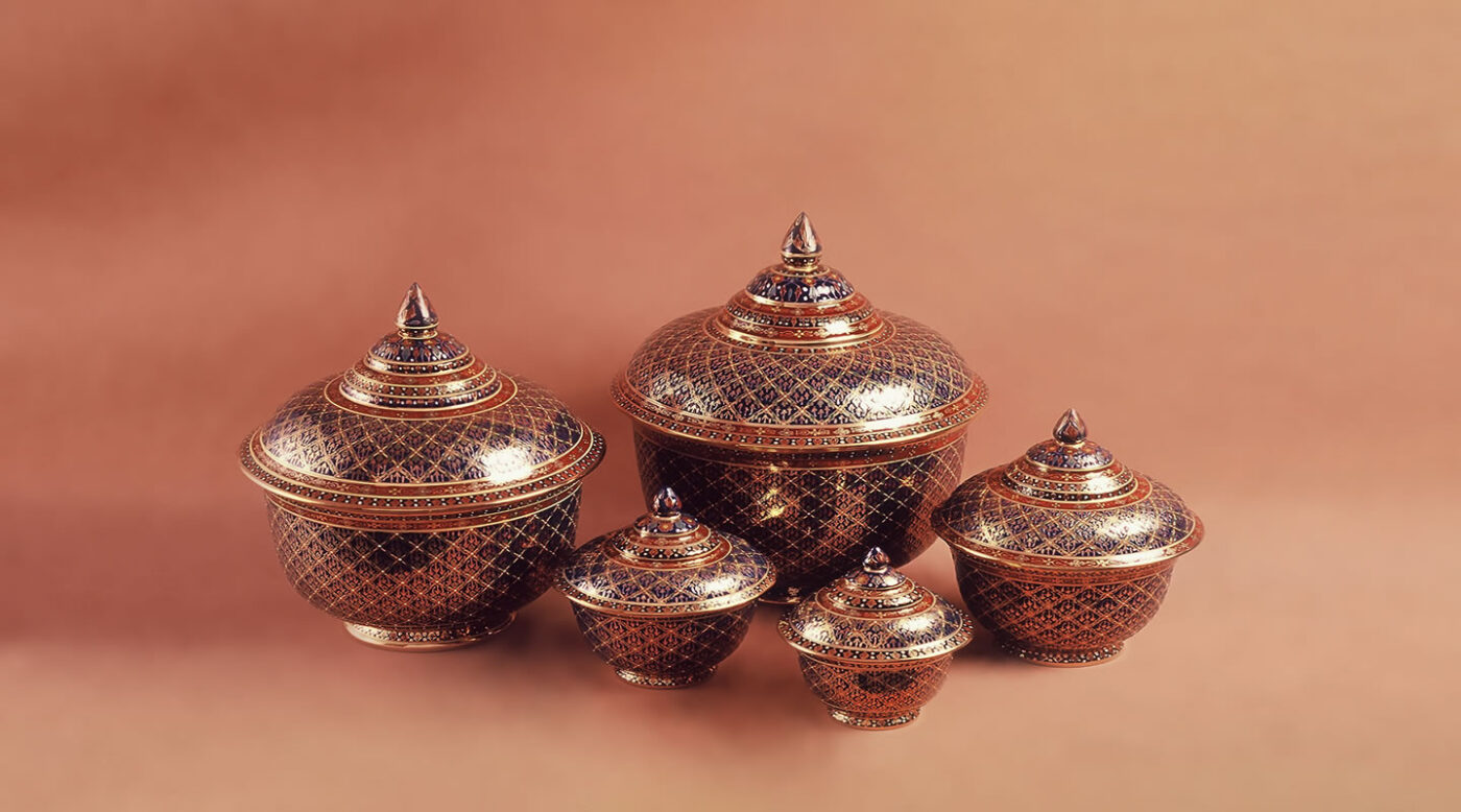 Handcrafted Memorial Art Keepsake and Accessories - Unique Bencharong Design