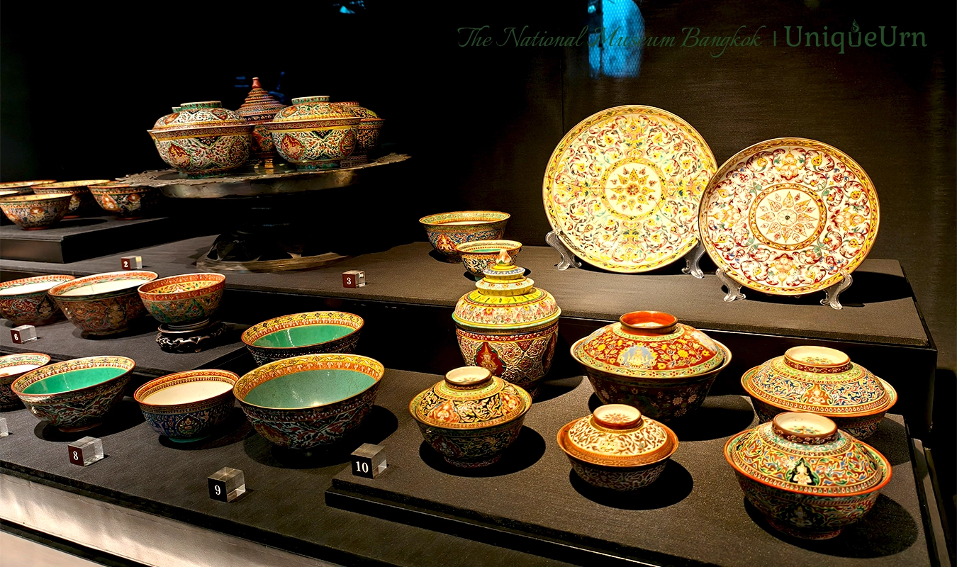 Antique Bencharong Art Urns display at the National Museum, Bangkok, photo by UniqueUrn