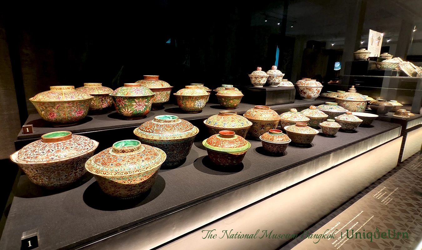Antique Bencharong Art Urns display at the National Museum, Bangkok, photo by UniqueUrn