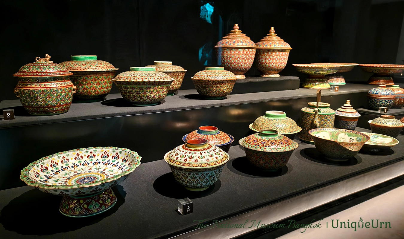 Antique Bencharong Art Urns display at the National Museum, Bangkok, photo by UniqueUrn