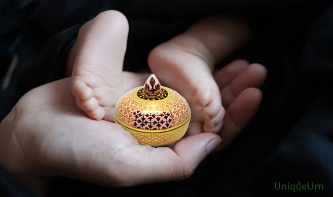Find peace after miscarriage or infant loss through psychological insights, empathy, and healing memorial rituals with UniqueUrn’s handcrafted keepsake urns.