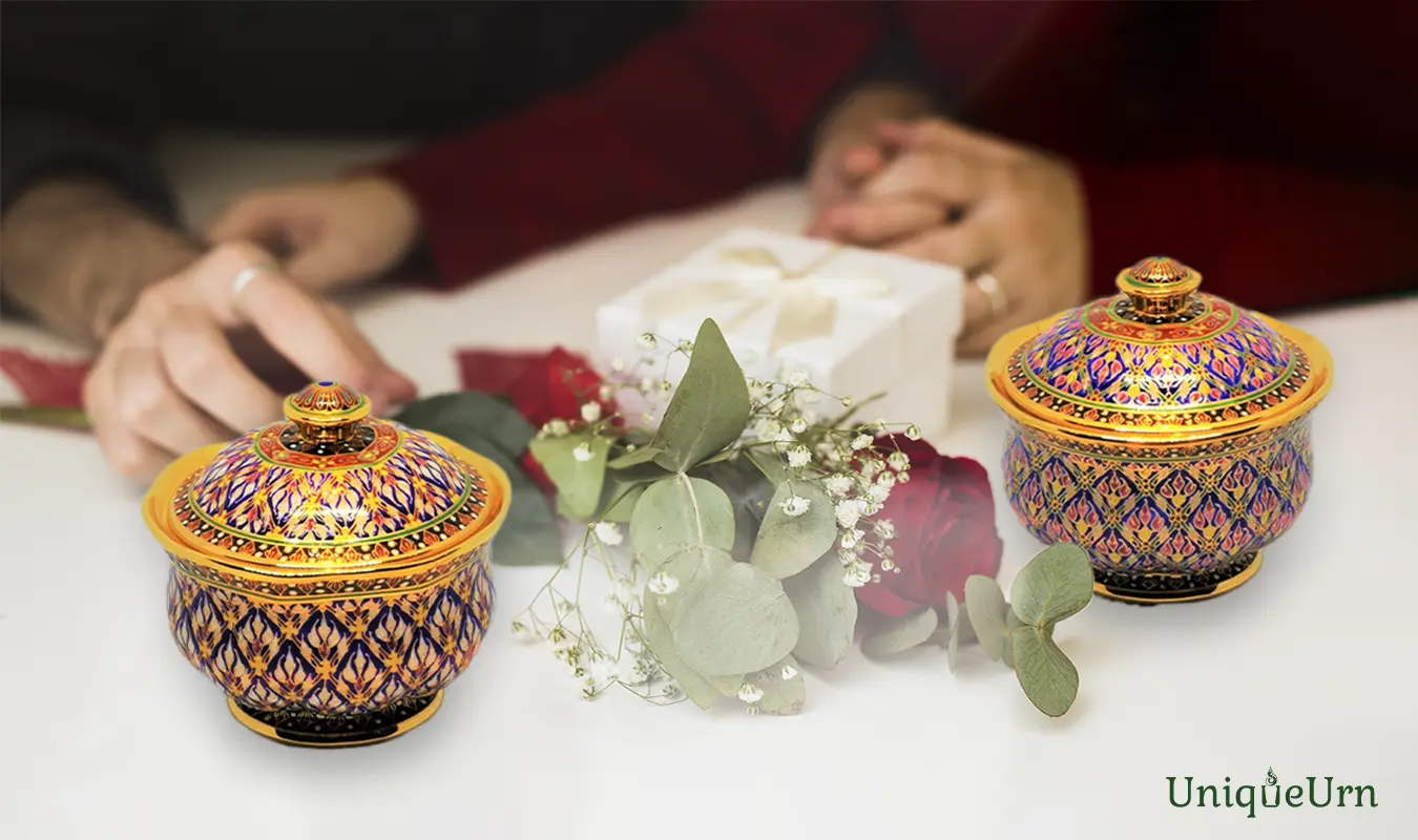 Valuing life with the art of dedication is a true appreciation of the value of that life. Pictures of luxury hand-painted Thai Bencharong art keepsake urns from UniqueUrn.