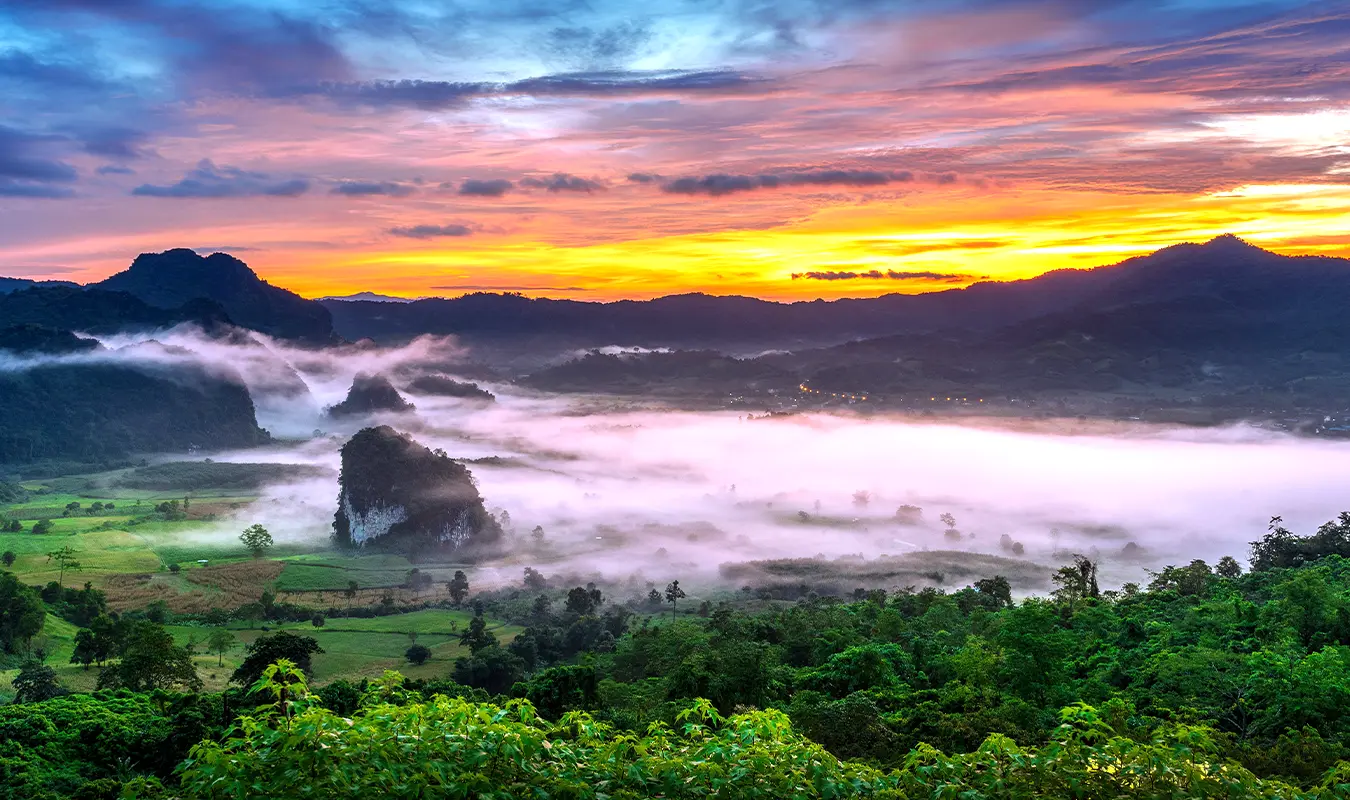 Beautiful scenery and warm weather in Thailand. This makes foreigners decide to retire here.